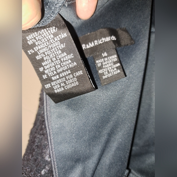 Mermaid Sparkling/ flattering Lace Cocktail Dress. - Picture 8 of 12